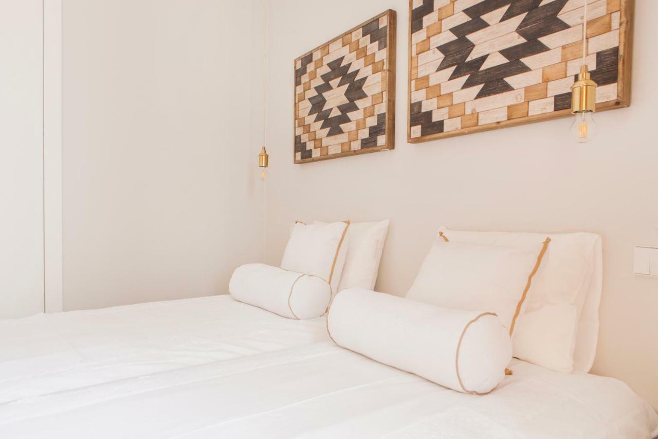Lejlighed Charming Flat With Balconies Chiado District 2 Bedrooms & Ac 19th Century Building *