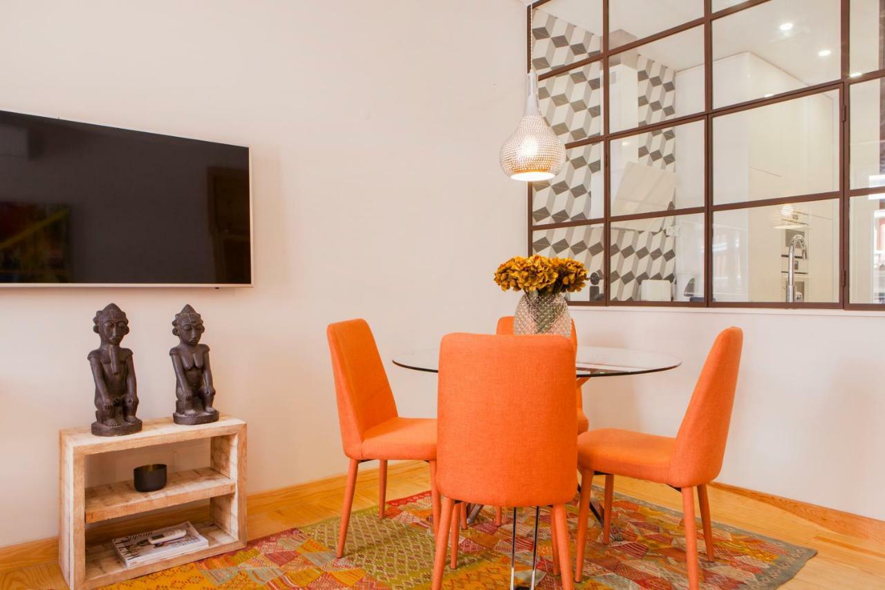 Charming Flat With Balconies Chiado District 2 Bedrooms & Ac 19th Century Building Lejlighed Lisboa
