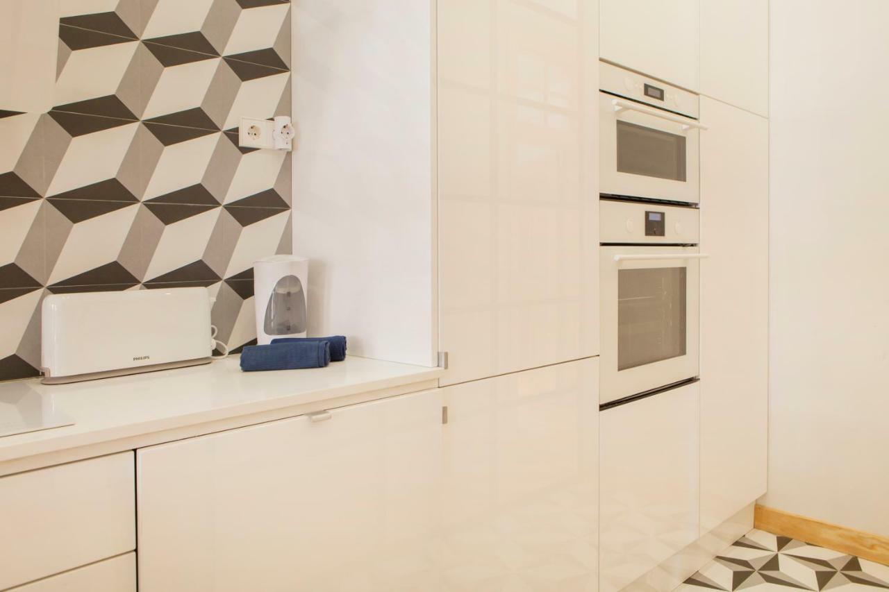 Lejlighed Charming Flat With Balconies Chiado District 2 Bedrooms & Ac 19th Century Building